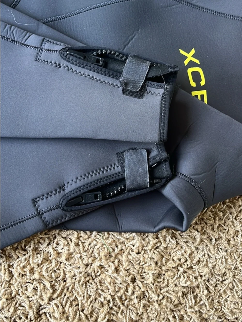 XCEL youth/teen  Long Sleeve Black Swim Rash Guard Wetsuit - Yellow Logo